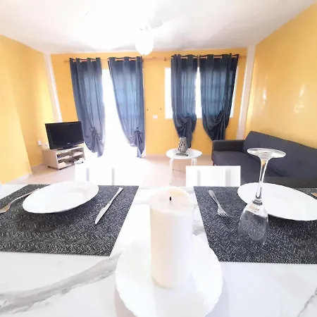 The Heights Deluxe Apartment *